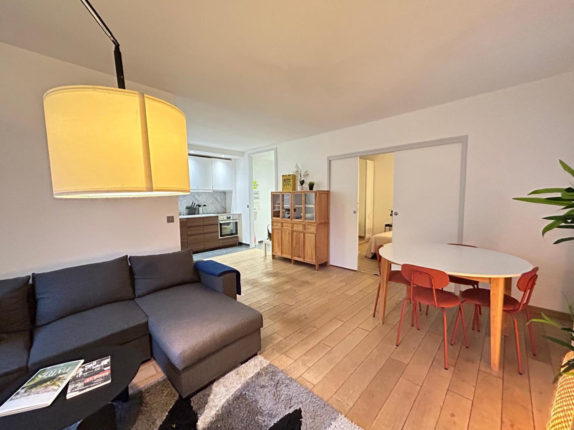 פריז Big Apartment Eiffel Tower View מראה חיצוני תמונה