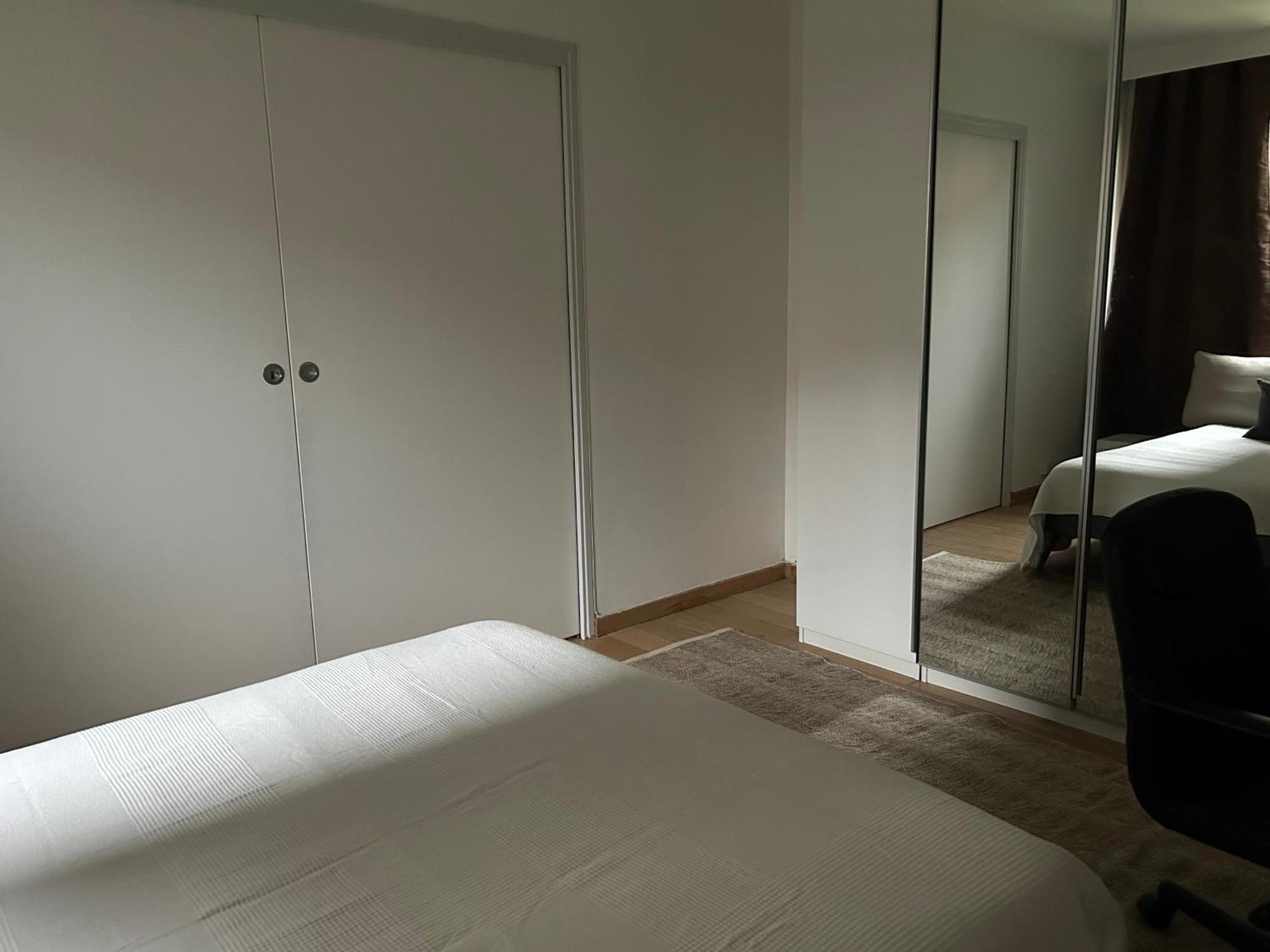 פריז Big Apartment Eiffel Tower View מראה חיצוני תמונה